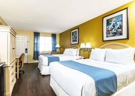 Days Inn by Wyndham Madison 3