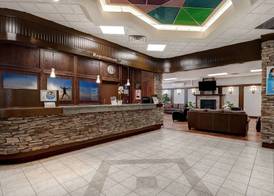 Days Inn by Wyndham Calgary South 2