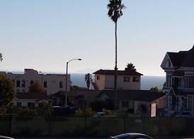 Travelers Beach Inn 5