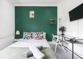 Islington Quarter 3