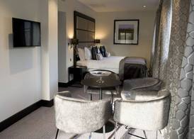 The Lodge at Kingswood 4