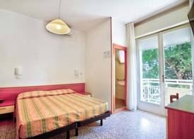 Hotel Happy 4