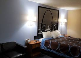 Super 8 by Wyndham O'Fallon MO/St. Louis Area 4