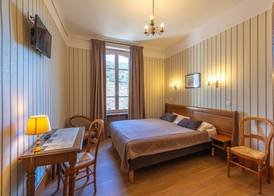 Logis Hotel de La Cloche 3