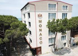 Hotel Monaco & Garden 2