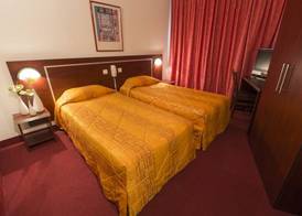 America Hotel Lourdes 5