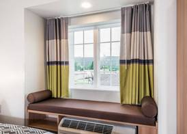 Microtel Inn & Suites by Wyndham New Martinsville 3