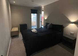 2br-2ensuite-balcony-cityview-parking-central 2
