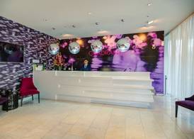 The Quadrant Hotel & Suites 2