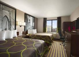 Super 8 by Wyndham Bronx 2
