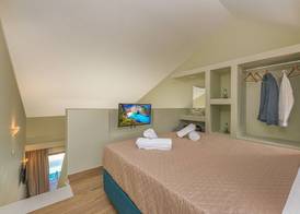 Kozanos Suites with Private Pool 2
