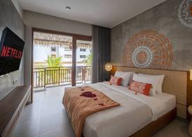 Roomates Beach Hostel Canggu by Ini Vie Hospitality 3