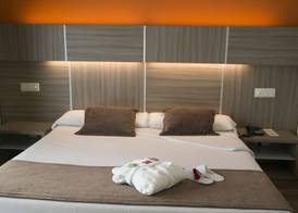 Hotel Serrano 2