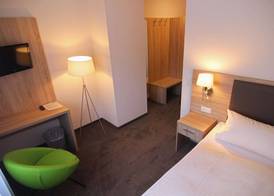 Hotel Sunny Side Up 4