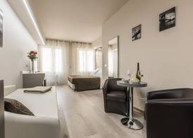 Astoria Deluxe rooms 5