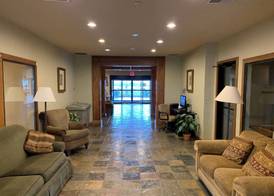Super 8 by Wyndham Perryville 5