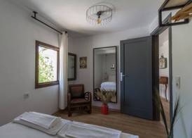 Daphnis Hotel 4