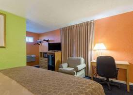 Highway Inn 5