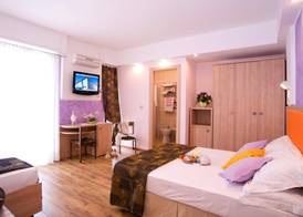 Hotel Arabel 5