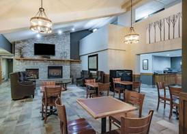 AmericInn by Wyndham Apple Valley 3