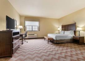 Best Western PLUS Cimarron Hotel & Suites 4