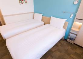 Toyoko Inn Tokyo Shinjuku gyoemmae eki 3 ban Deguchi 5
