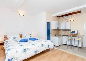 Apartments and Room Napoli 4
