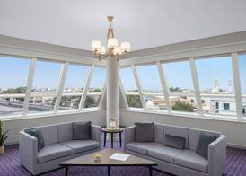 Leva Hotel and Suites, Opposite Downtown 5