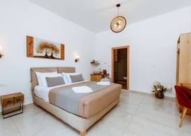 Deluxe Rooms 4