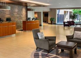 Sheraton Vancouver Airport Hotel 3