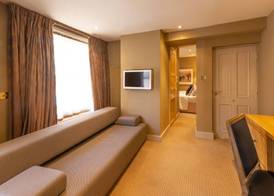 Fielding Hotel 4
