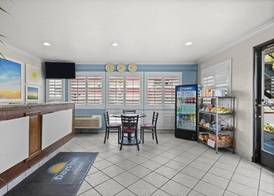 Days Inn by Wyndham Lost Hills 3