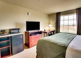 Stanton Inn and Suites 4