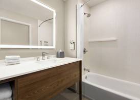 Staybridge Suites Grand Rapids South by IHG 4