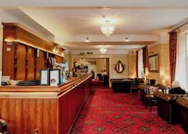 Fisher's Hotel 5