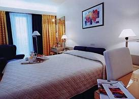 The Park Hotel Piraeus 5