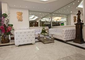 Queens Land Hotel 4