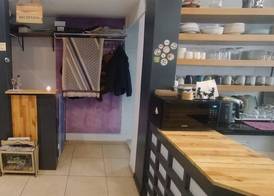 Ivy Hostel Cafe 4