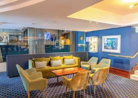 Peninsula All Suite Hotel by Dream Resorts 2
