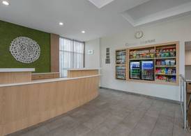 Fairfield Inn by Marriott JFK Airport 2
