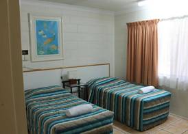 Oasis Inn Apartments 4