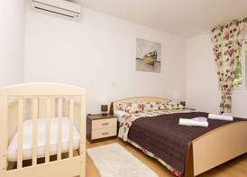 Apartment Petea 2
