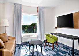 Fairfield by Marriott Inn & Suites Deerfield Beach Boca Raton 5