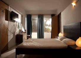 Saron Hotel 5