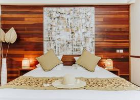 Iloha Seaview Hotel 5