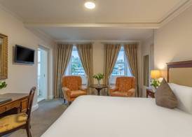 Dooley's Hotel 5