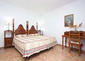 Nazaret Mansion 2