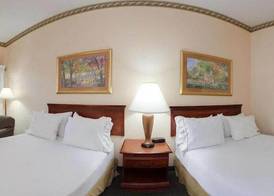 Holiday Inn Express PLYMOUTH by IHG 3