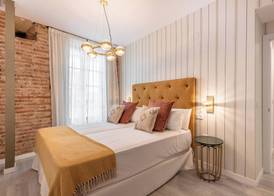 Apartamentos Puerta Elvira Suites 3000 5