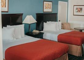Victorian Inn & Suites 3